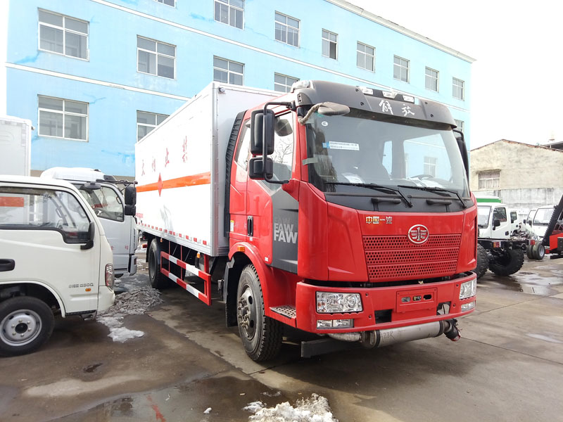 解放6.2米(10.4噸)氣體廂式車 解放6.2米(10.4噸)氣體廂式車