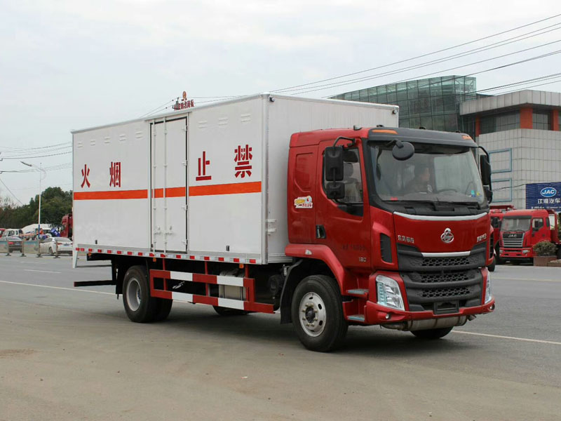 柳汽乘龍6.6米(額載10.6噸)氣體廂式車 柳汽乘龍6.6米(額載10.6噸)氣體廂式車