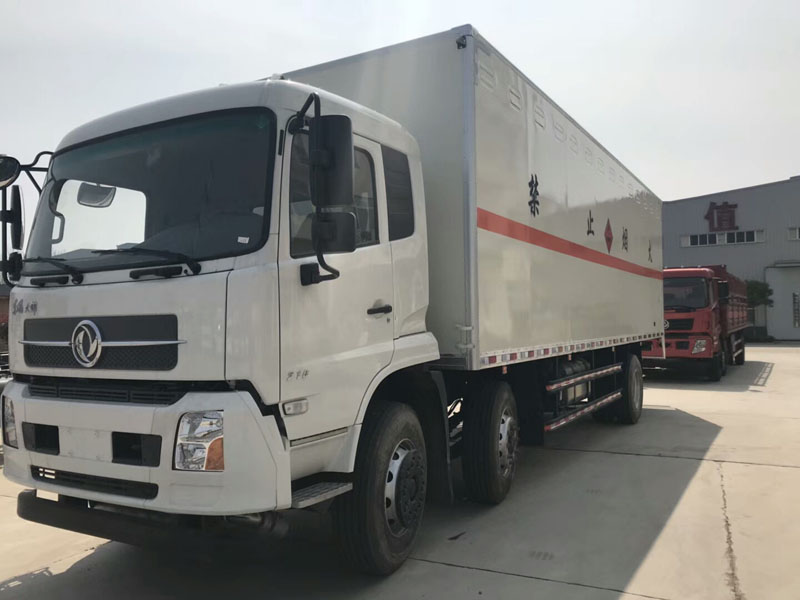 天錦8.6米(14.8噸)氣體廂式車 天錦8.6米(14.8噸)氣體廂式車