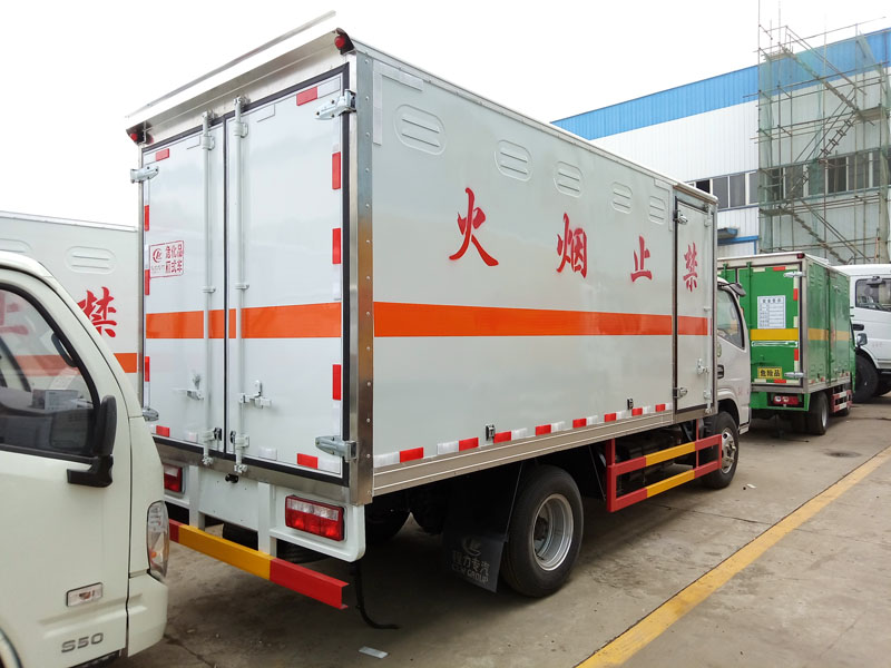 多利卡4.1米(藍牌)氣體廂式車 多利卡4.1米(藍牌)氣體廂式車