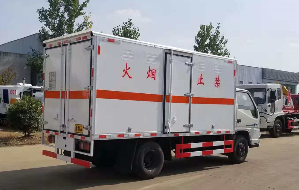 江鈴4.2米(藍(lán)牌)氣瓶廂運(yùn)輸車 江鈴4.2米(藍(lán)牌)氣瓶廂運(yùn)輸車