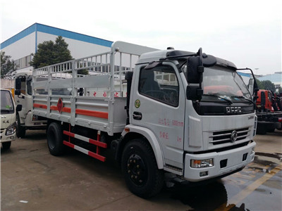 東風多利卡5.1米氣瓶運輸車 東風多利卡5.1米氣瓶運輸車