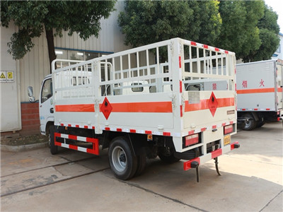 東風多利卡4米1(額載4噸)氣瓶車 東風多利卡4米1(額載4噸)氣瓶車