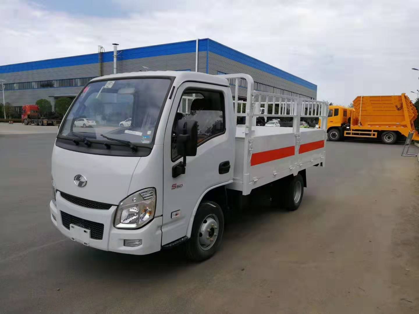 國六躍進(jìn)3.3米氣瓶運(yùn)輸車 國六躍進(jìn)3.3米氣瓶運(yùn)輸車