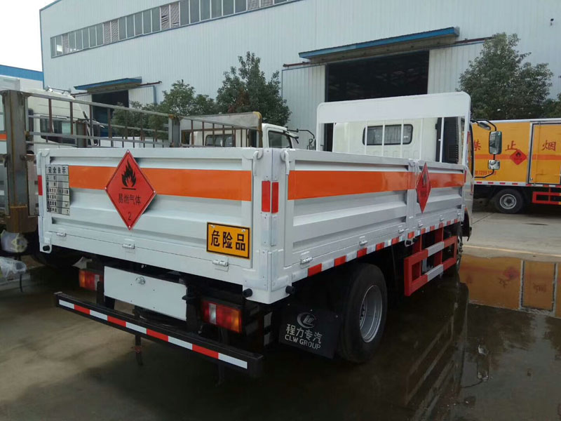 重汽豪沃4.1米(藍牌)氣瓶車 重汽豪沃4.1米(藍牌)氣瓶車