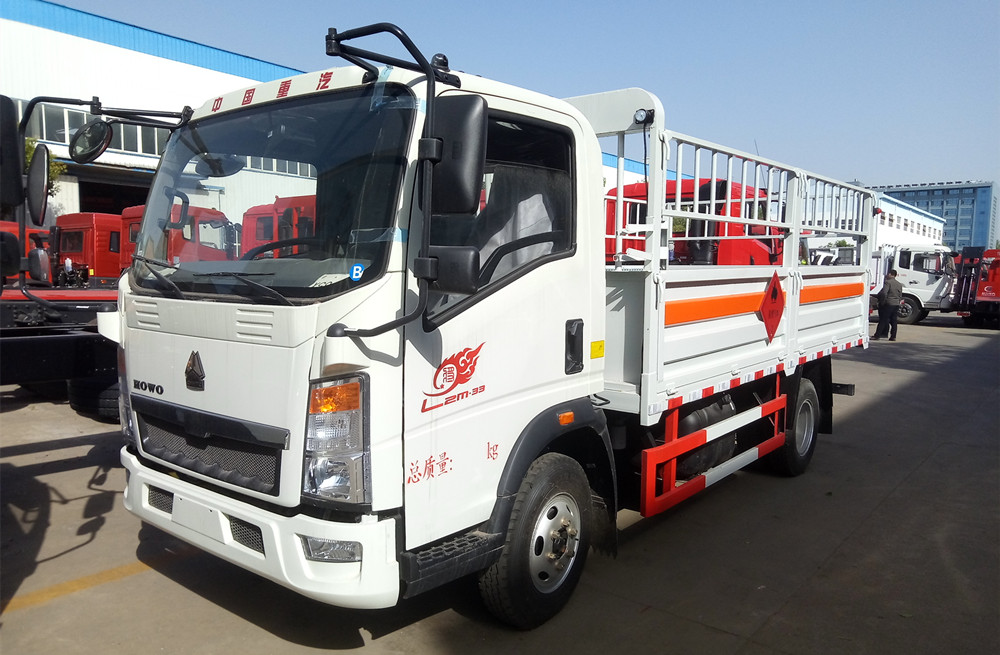 重汽豪沃4.1米(藍牌)氣瓶車 重汽豪沃4.1米(藍牌)氣瓶車