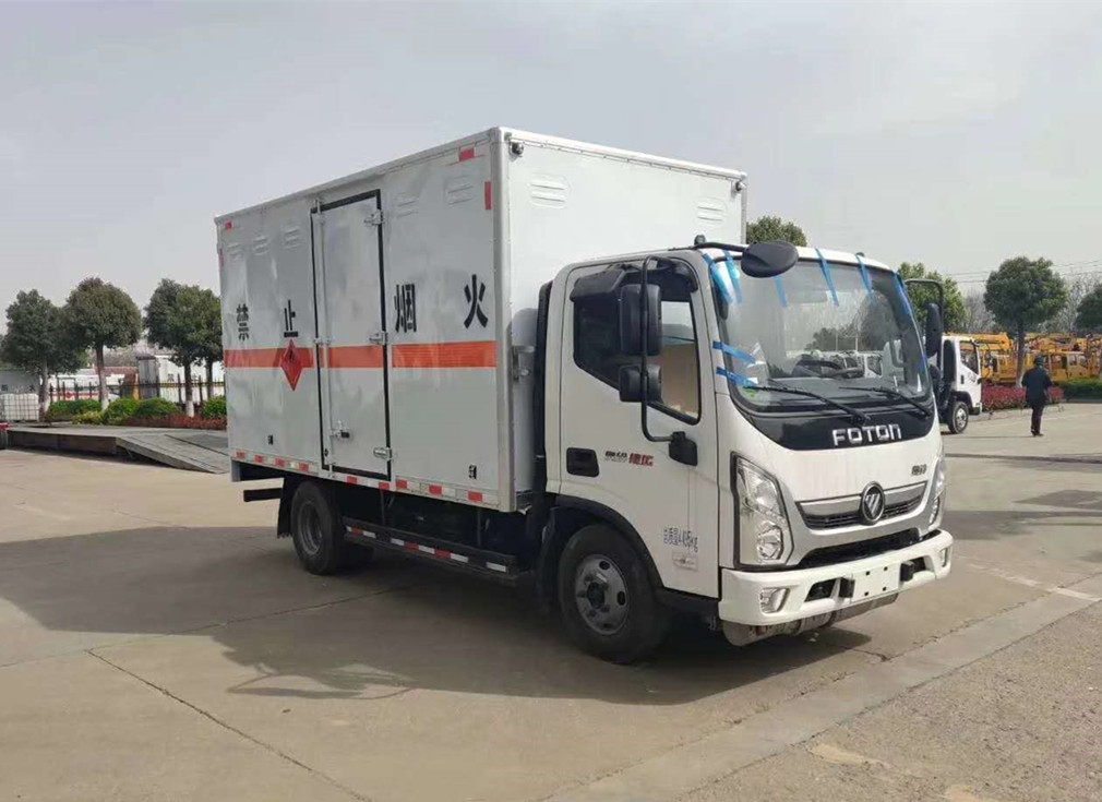 福田奧鈴4.2米危險品廂式車 福田奧鈴4.2米危險品廂式車