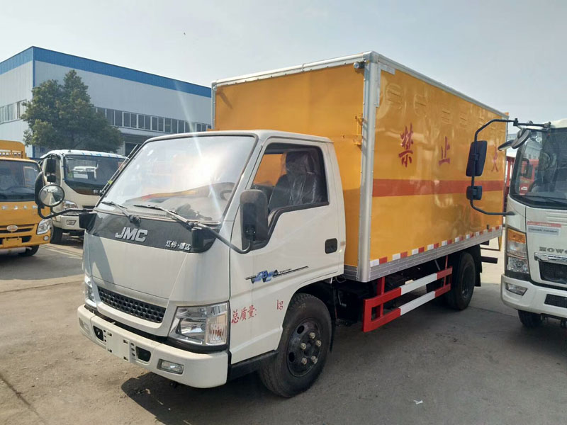 江鈴4.1米(藍牌)易燃固體廂式車 江鈴4.1米(藍牌)易燃固體廂式車