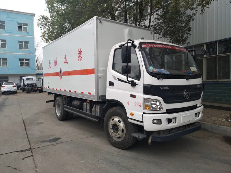福田5.1米(6.7噸)易燃固體廂式車 福田5.1米(6.7噸)易燃固體廂式車