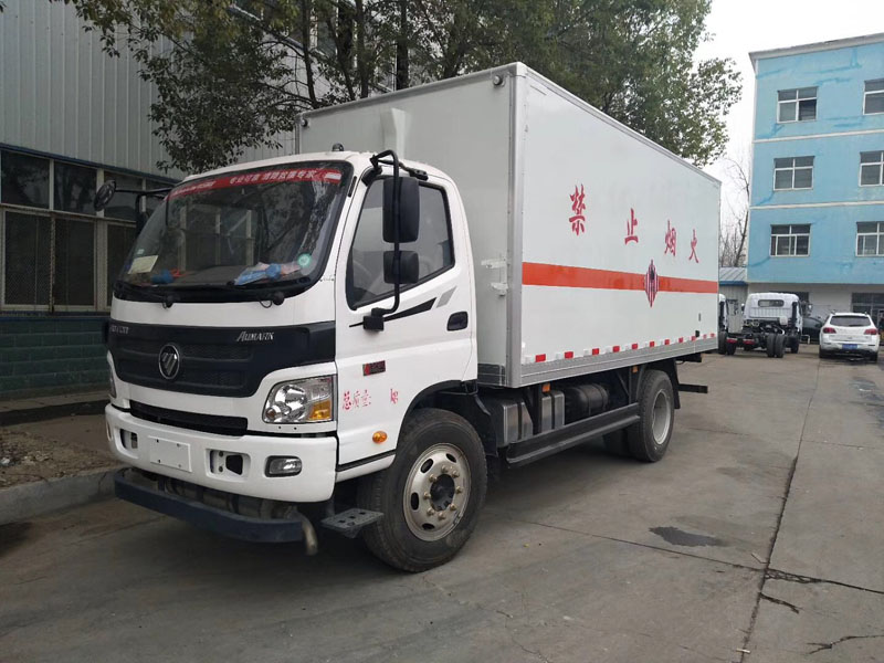 福田5.1米(6.7噸)易燃固體廂式車 福田5.1米(6.7噸)易燃固體廂式車