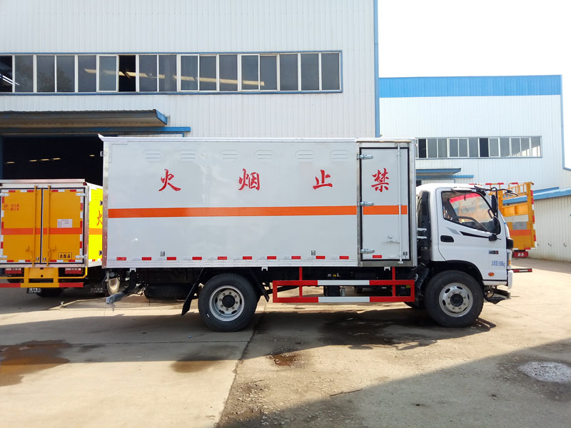 福田5米1(6.9噸)雜項危險品廂式車 福田5米1(6.9噸)雜項危險品廂式車