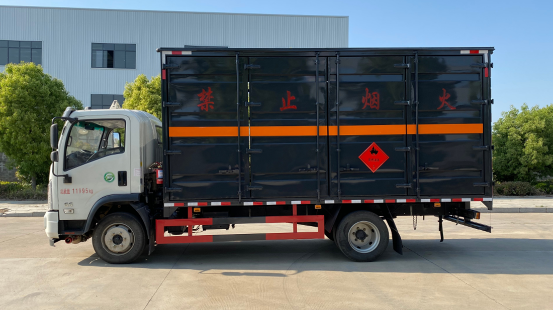 大運國六液體廂式運輸車 大運國六液體廂式運輸車