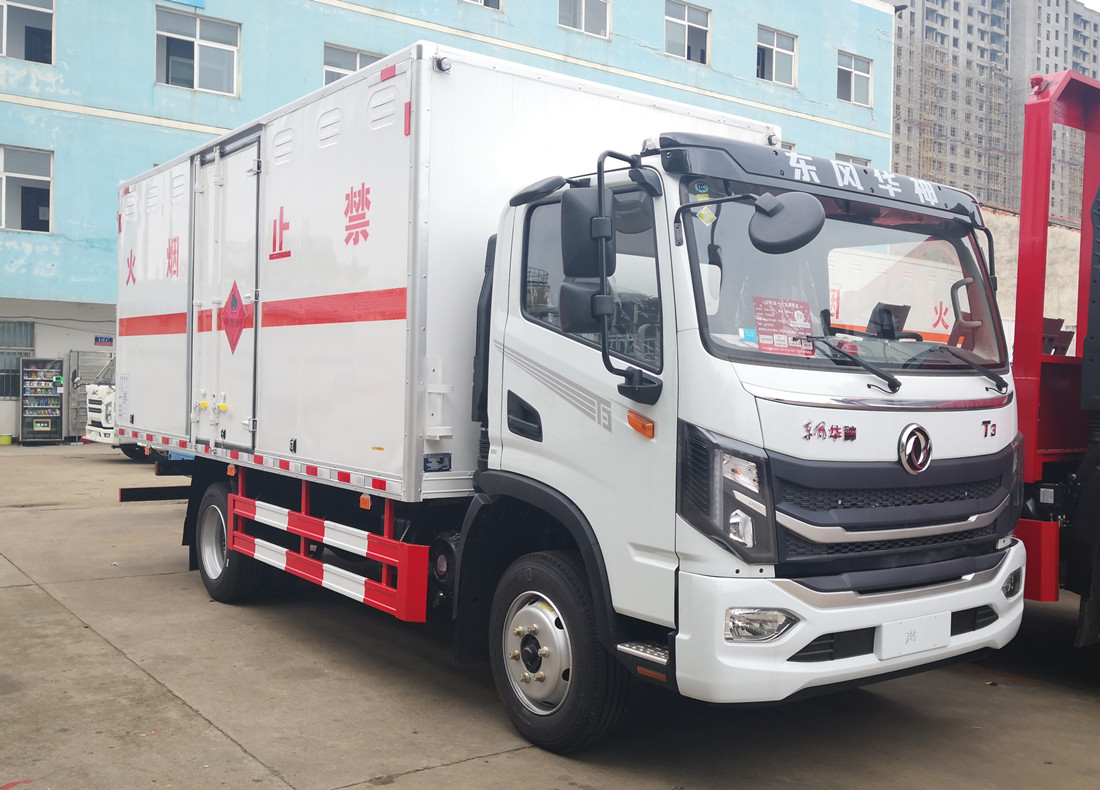 東風(fēng)T3易燃液體廂式運(yùn)輸車 東風(fēng)T3易燃液體廂式運(yùn)輸車