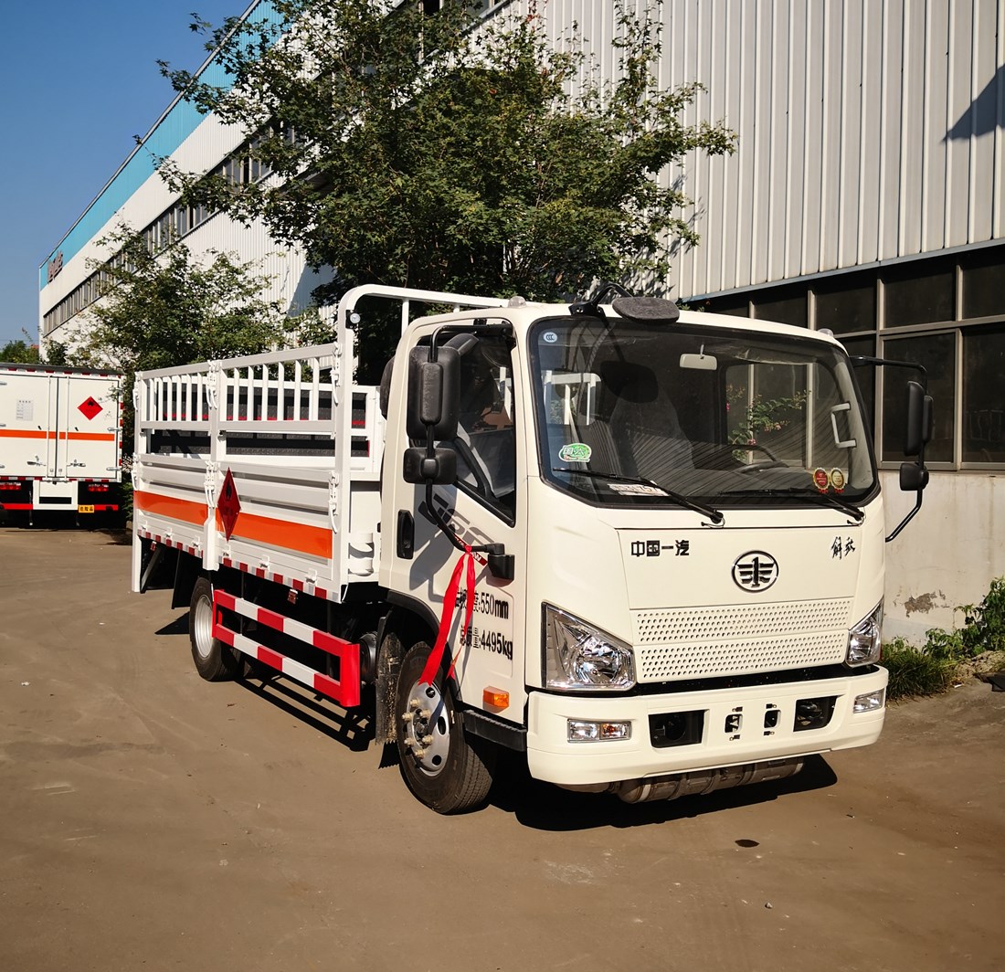 解放J6F國(guó)六藍(lán)牌氣瓶運(yùn)輸車(chē) 解放J6F國(guó)六藍(lán)牌氣瓶運(yùn)輸車(chē)