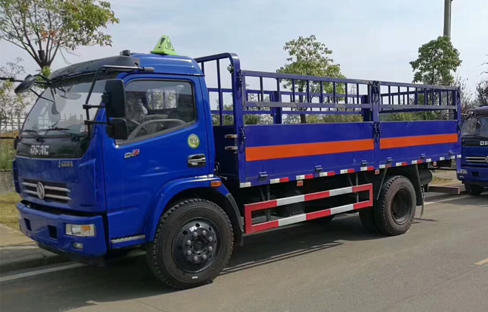 東風6米5額載8.5噸氣瓶運輸車 東風6米5額載8.5噸氣瓶運輸車