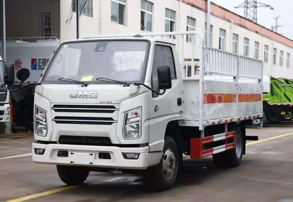 江鈴順達4.2米氣瓶運輸車 江鈴順達4.2米氣瓶運輸車