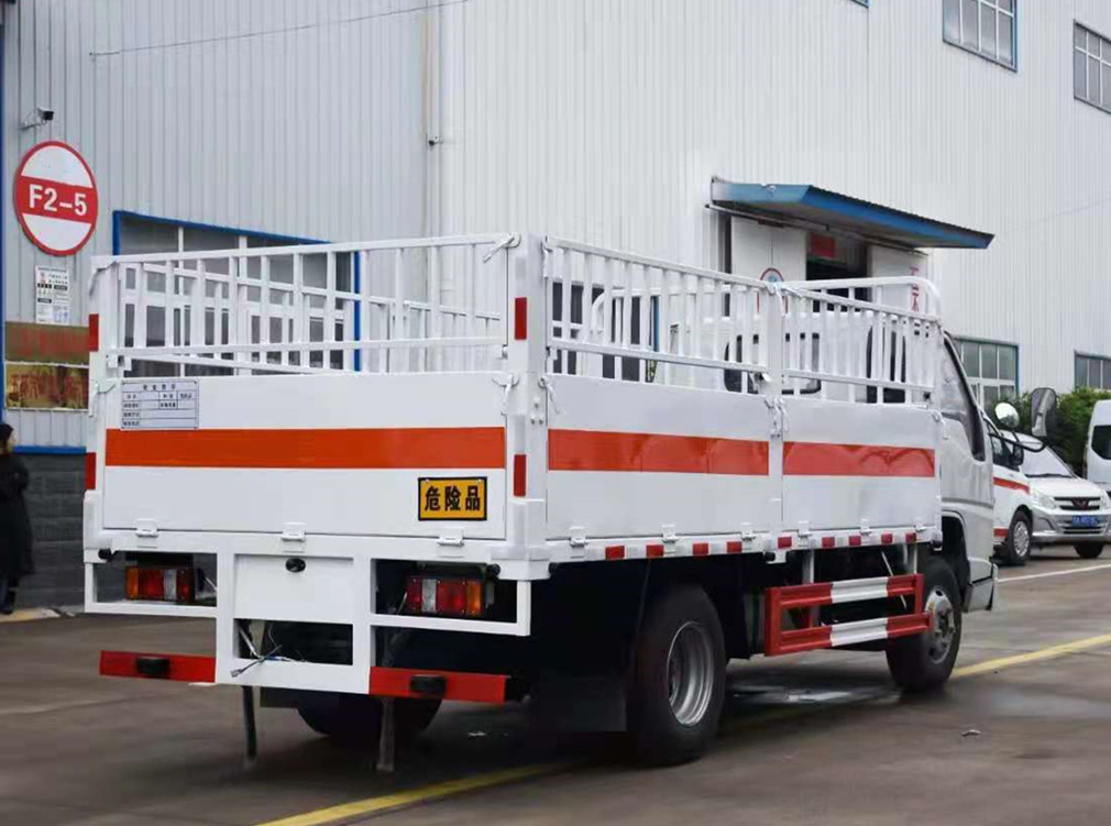 江鈴順達4.2米氣瓶運輸車 江鈴順達4.2米氣瓶運輸車