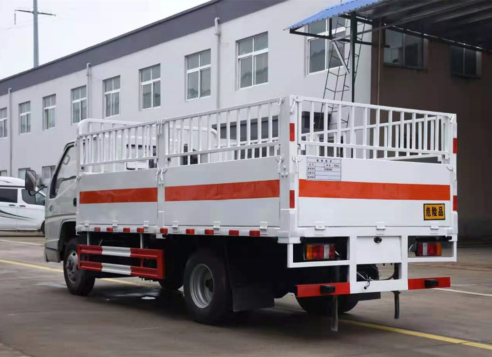 江鈴順達4.2米氣瓶運輸車 江鈴順達4.2米氣瓶運輸車