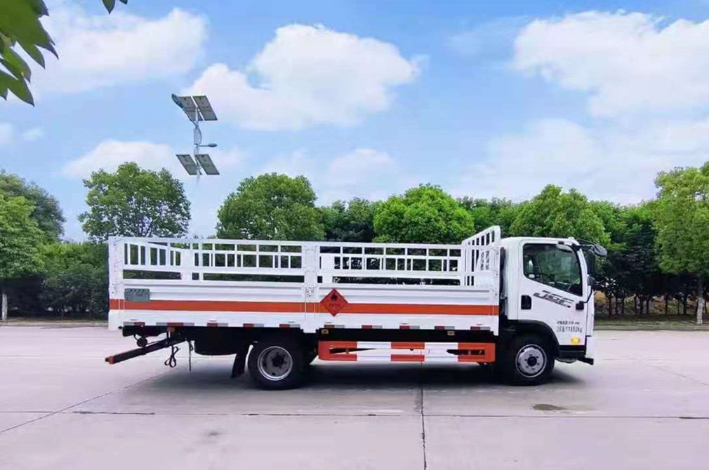 解放5.3米貨廂氣瓶運輸車 解放5.3米貨廂氣瓶運輸車