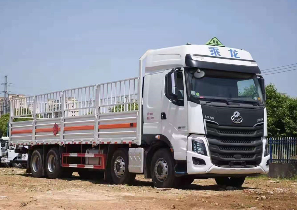 柳汽乘龍四軸9.6米貨廂氣瓶運輸車 柳汽乘龍四軸9.6米貨廂氣瓶運輸車