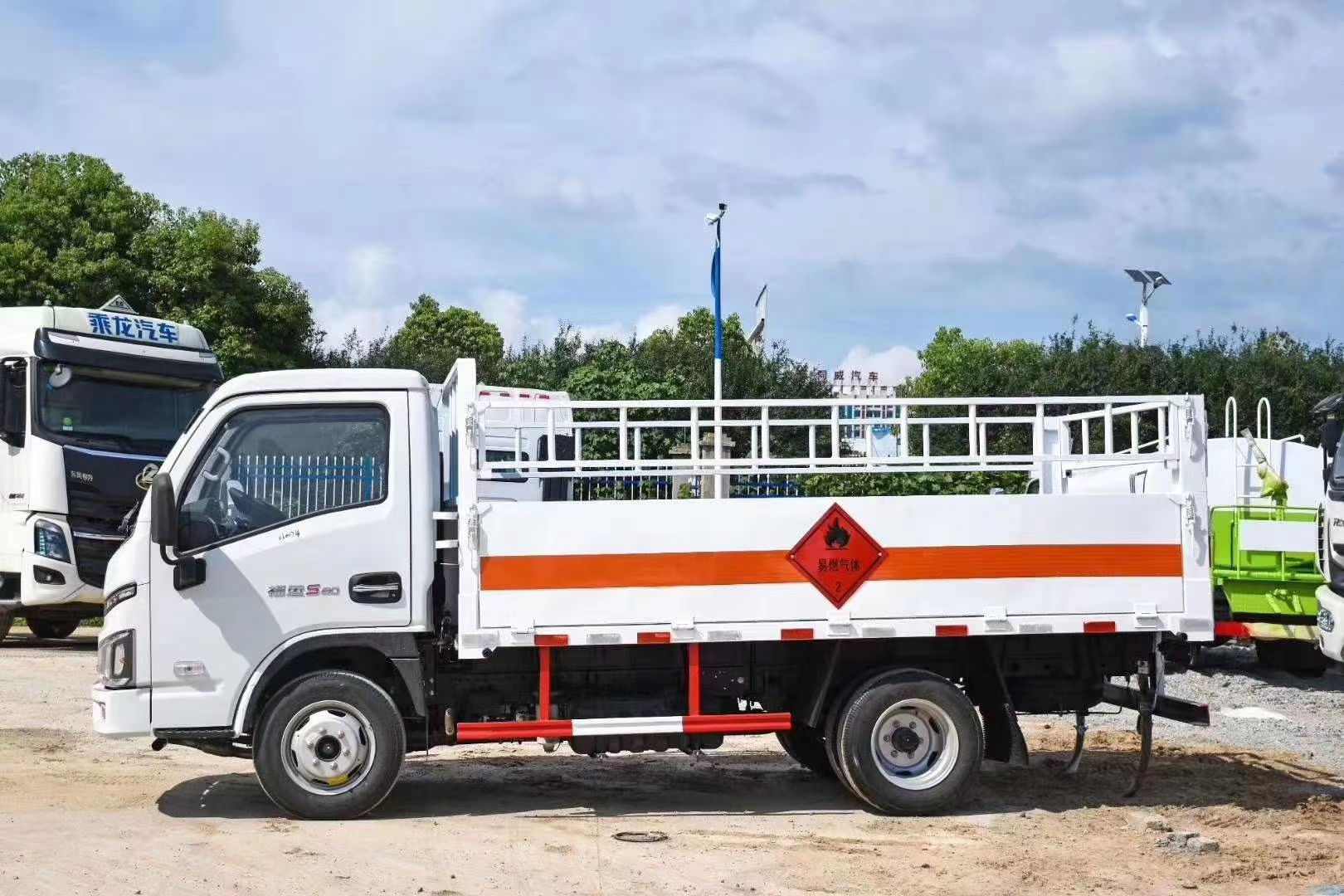 躍進國六柴油氣瓶運輸車 躍進國六柴油氣瓶運輸車