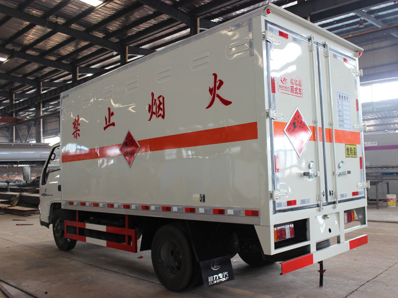 江鈴4米2(藍牌)雜項危險品廂式車 江鈴4米2(藍牌)雜項危險品廂式車