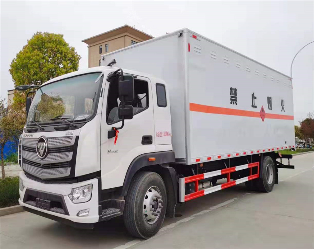 福田歐航6.8米雜項危險品廂式運輸車 福田歐航6.8米雜項危險品廂式運輸車