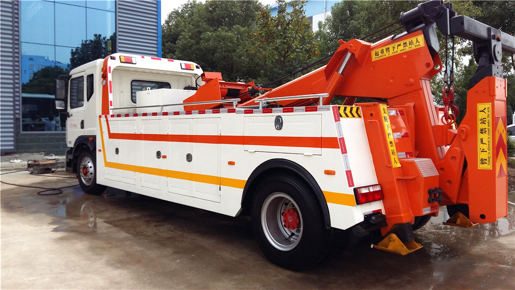 東風多利卡D9一拖一清障車 東風多利卡D9一拖一清障車