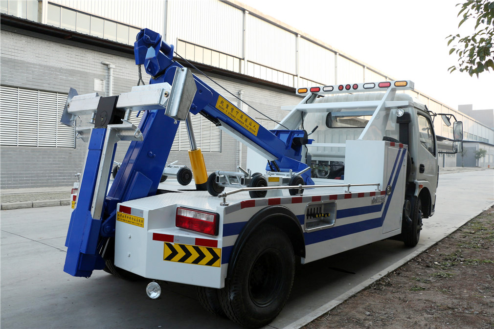 東風大多利卡D7一拖一清障車 東風大多利卡D7一拖一清障車