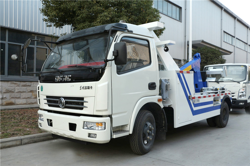 東風大多利卡D7一拖一清障車 東風大多利卡D7一拖一清障車