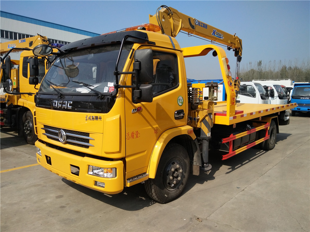 東風多利卡平板帶吊清障車 東風多利卡平板帶吊清障車