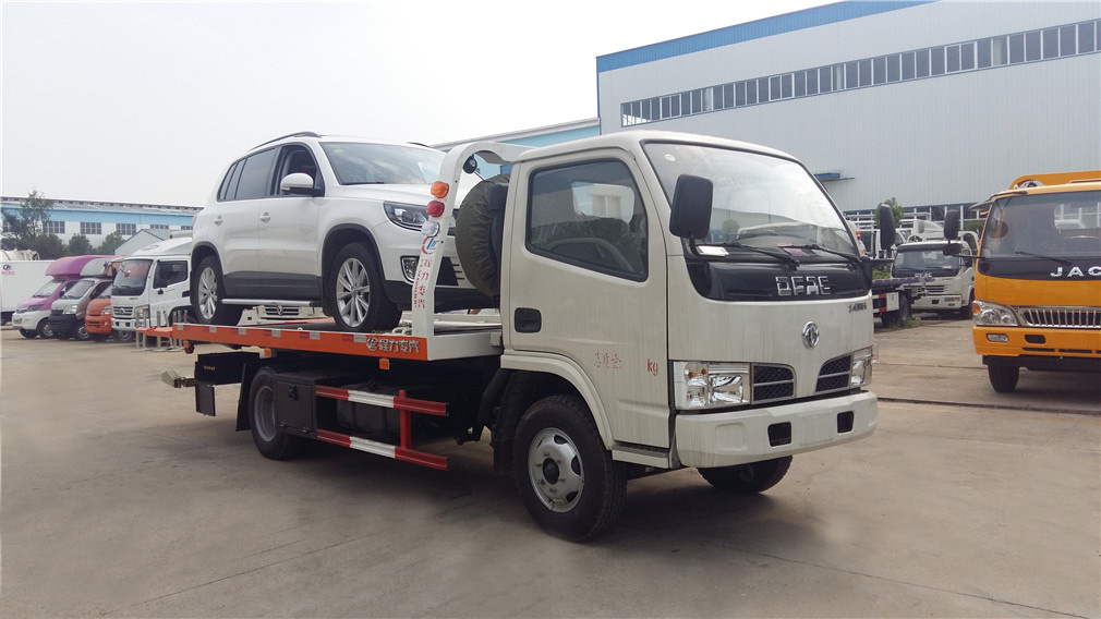 東風(fēng)多利卡藍(lán)牌一拖二清障車 東風(fēng)多利卡藍(lán)牌一拖二清障車