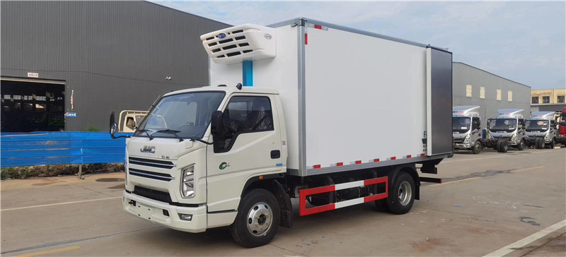 國六 江鈴順達寬體4.2米冷藏車 國六 江鈴順達寬體4.2米冷藏車