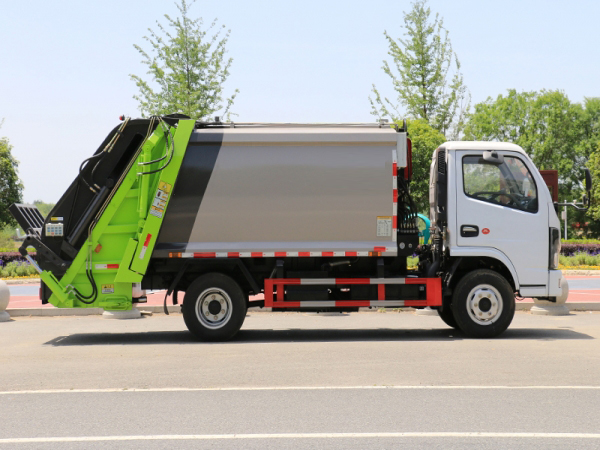 國(guó)六小多利卡 6方 壓縮垃圾車(chē) 國(guó)六小多利卡 6方 壓縮垃圾車(chē)