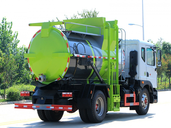 國六東風D9 9.5方 餐廚垃圾車圓罐 國六東風D9 9.5方 餐廚垃圾車圓罐