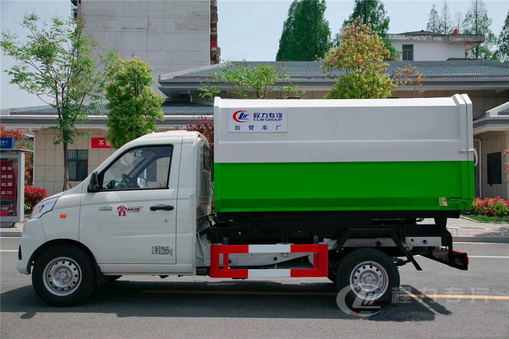 國六3方 藍(lán)牌福田祥菱 掛桶垃圾車 國六3方 藍(lán)牌福田祥菱 掛桶垃圾車