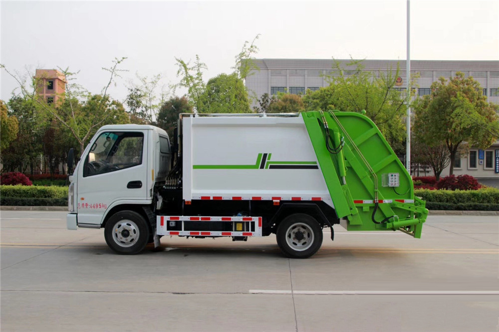 國(guó)六4立方 藍(lán)牌凱馬 壓縮垃圾車 國(guó)六4立方 藍(lán)牌凱馬 壓縮垃圾車