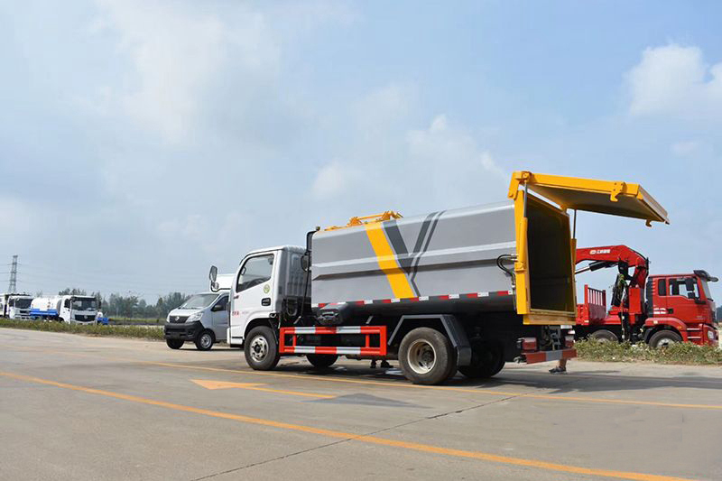 國(guó)六7方 藍(lán)牌東風(fēng)D6 側(cè)裝壓縮垃圾車 國(guó)六7方 藍(lán)牌東風(fēng)D6 側(cè)裝壓縮垃圾車