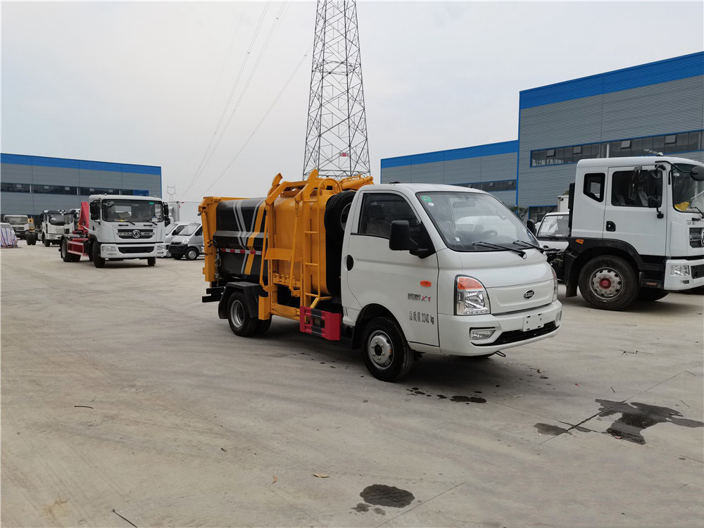 國六4.5方 藍(lán)牌凱馬瑞航 側(cè)裝壓縮垃圾車 國六4.5方 藍(lán)牌凱馬瑞航 側(cè)裝壓縮垃圾車