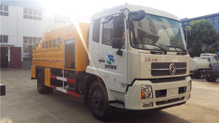 東風天錦8方清洗吸污車 東風天錦8方清洗吸污車
