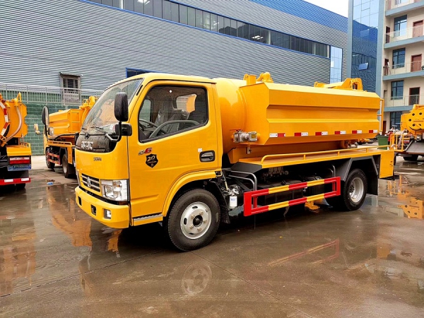 東風(fēng)D6多利卡2水4塵 6方清洗吸污車國(guó)六 東風(fēng)D6多利卡2水4塵 6方清洗吸污車國(guó)六