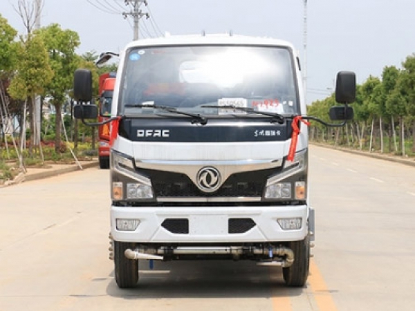 國六東風(fēng)小福瑞卡 藍(lán)牌 4噸 噴霧車 國六東風(fēng)小福瑞卡 藍(lán)牌 4噸 噴霧車