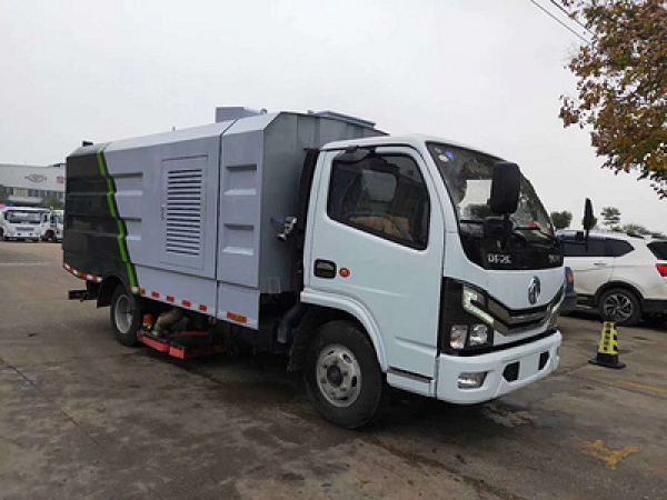 東風多利卡國六吸塵車 東風多利卡國六吸塵車