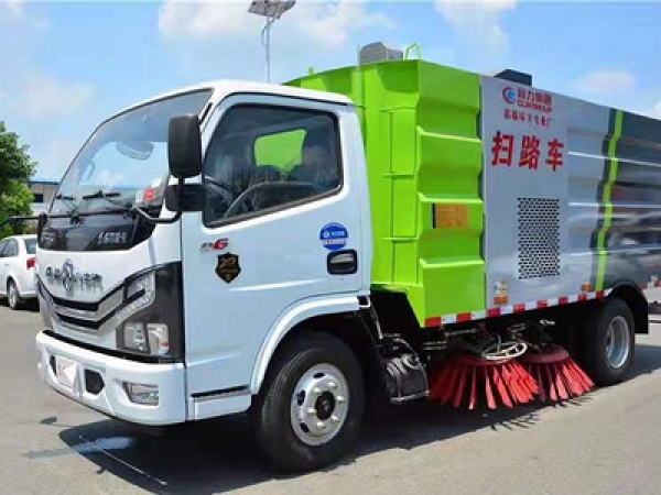 東風多利卡國六5方掃路車 東風多利卡國六5方掃路車
