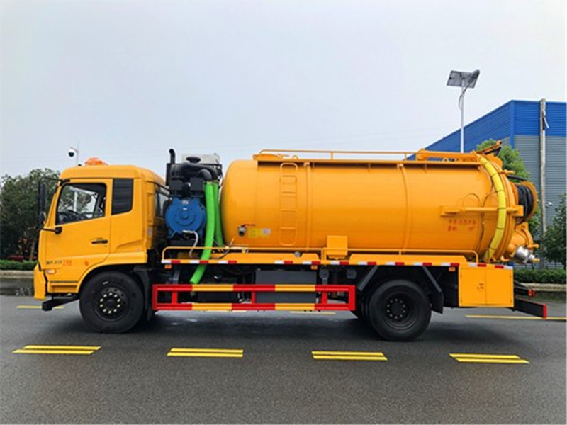 國六東風(fēng)天錦15方清洗吸污車帶副發(fā) 國六東風(fēng)天錦15方清洗吸污車帶副發(fā)