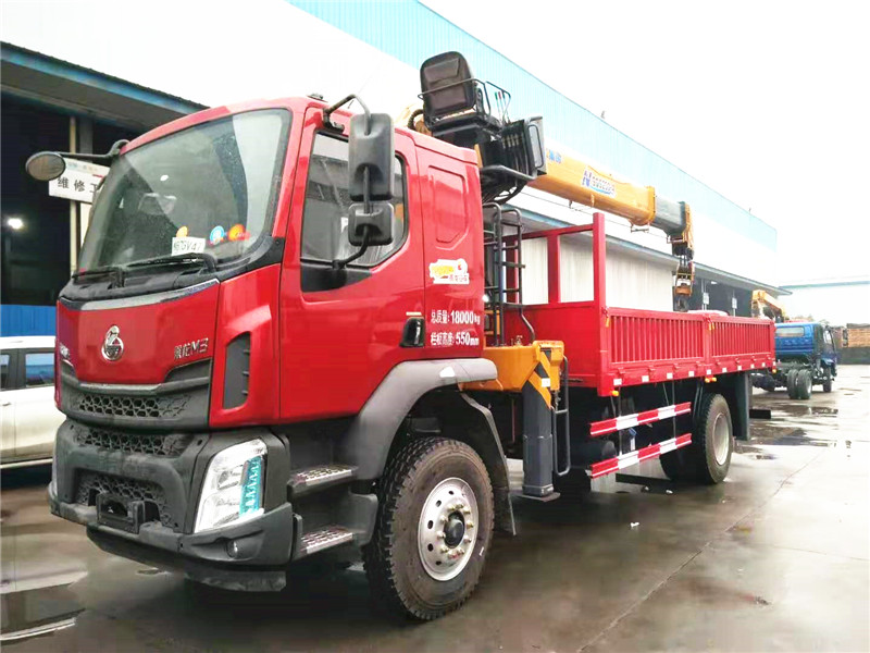 柳汽徐工10噸隨車吊 柳汽徐工10噸隨車吊