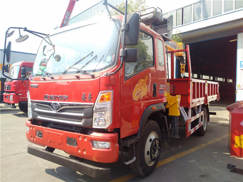 重汽豪曼5噸小黃牌隨車吊