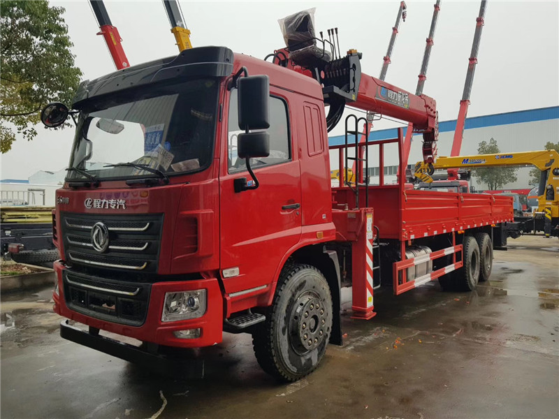 東風華神F5后八輪隨車吊 東風華神F5后八輪隨車吊
