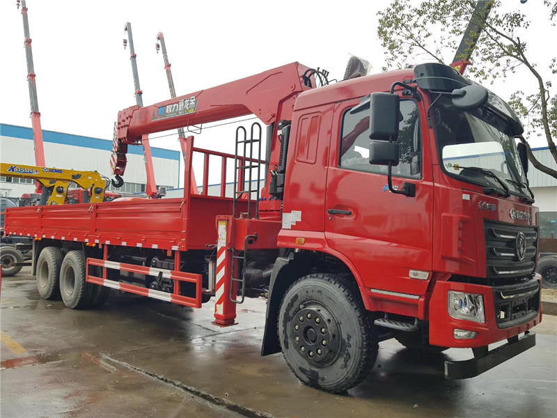 東風華神F5后八輪隨車吊 東風華神F5后八輪隨車吊