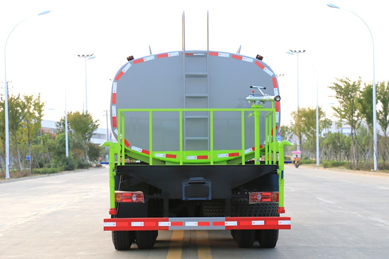 國六東風D3L后八輪 20噸 灑水車 國六東風D3L后八輪 20噸 灑水車